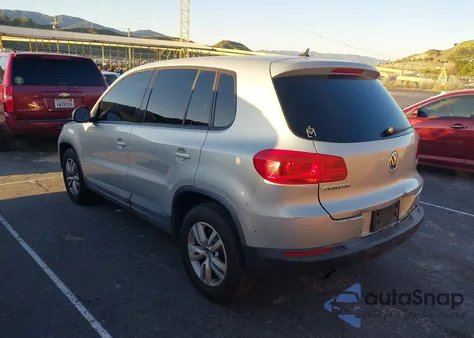 2013 Volkswagen Tiguan S z USA, uszkodzony, nr VIN WVGAV7AX6DW547587
